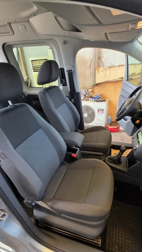 VW Caddy 2.0TDI , TDI, 140к.с. 4х4 , 7места , Каско, УНИКАТ, снимка 12