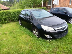 Opel Astra, снимка 2 - Автомобили и джипове - 45685425
