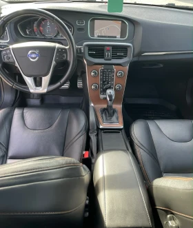 Volvo V40 Cross Country D4, снимка 10