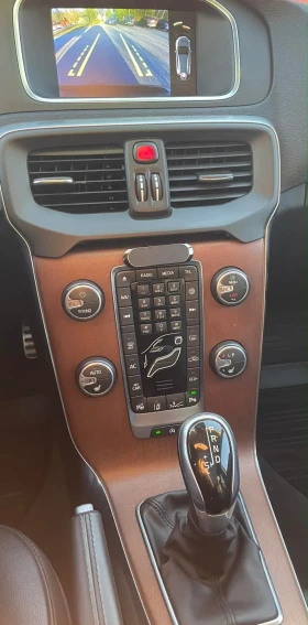 Volvo V40 Cross Country D4, снимка 6