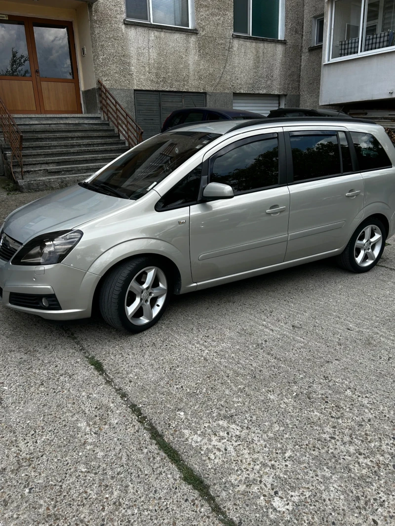 Opel Zafira, снимка 5 - Автомобили и джипове - 47030103