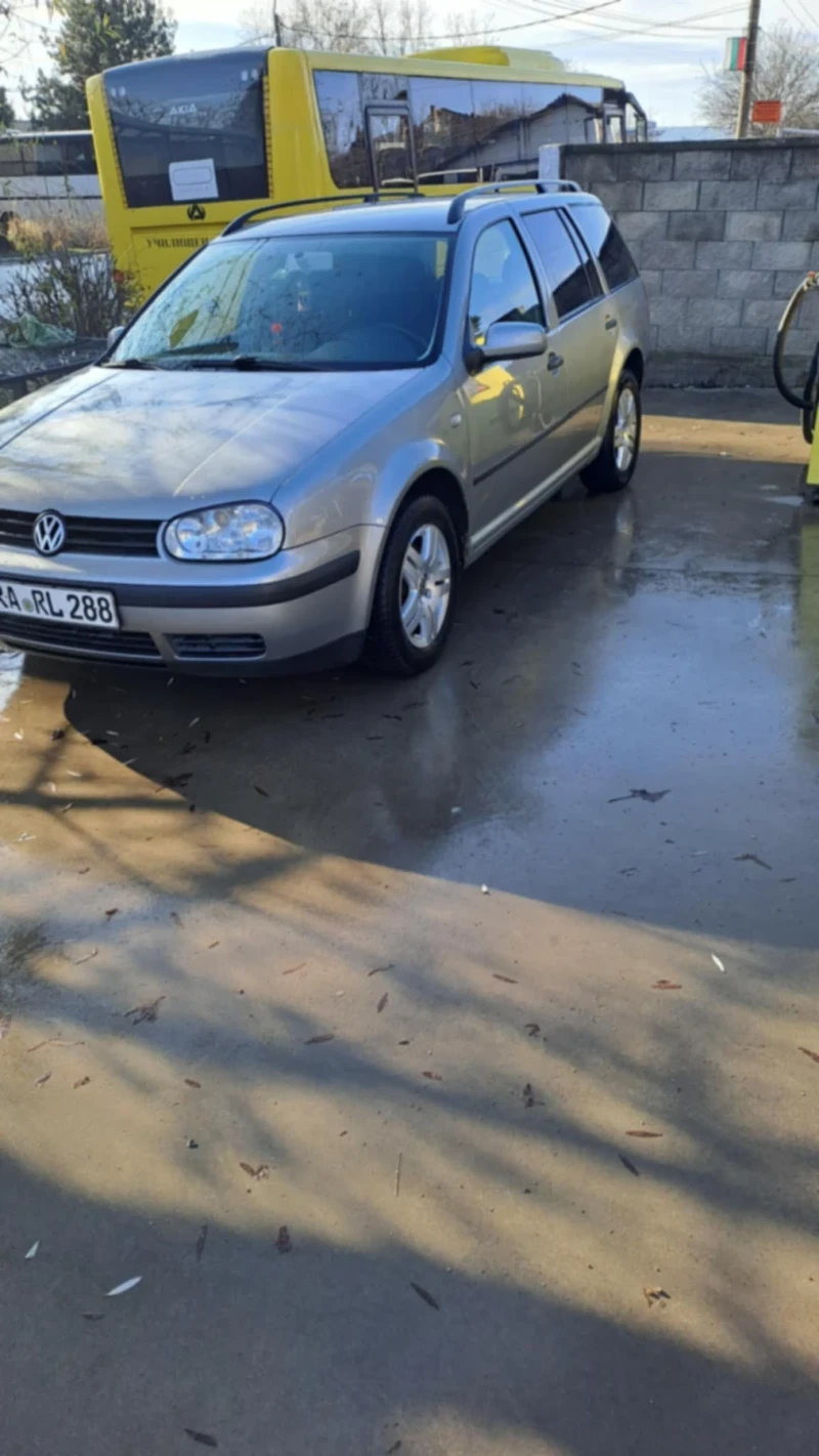 VW Golf, снимка 4 - Автомобили и джипове - 48540359