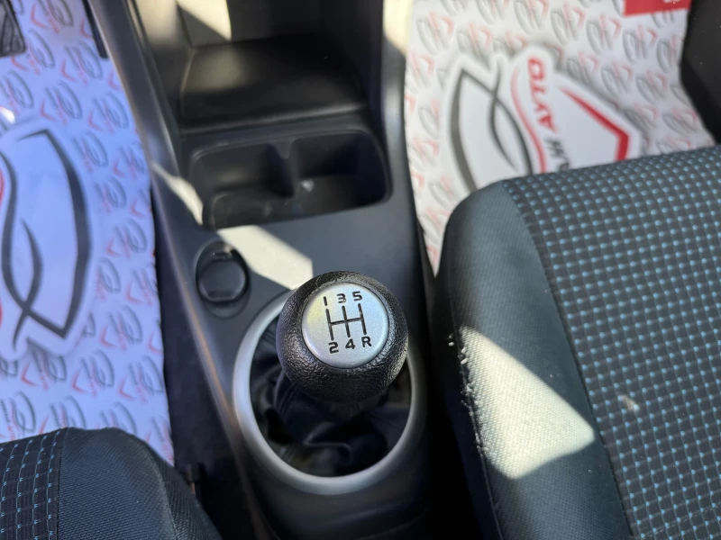 Suzuki Swift, снимка 14 - Автомобили и джипове - 50094756