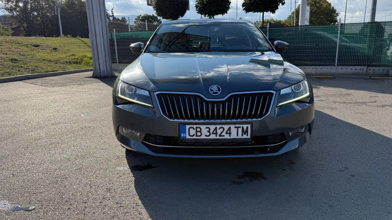 Skoda Superb 2.0 TDI DSG* 190PS* 4x4* KEYLESS-GO* , снимка 2 - Автомобили и джипове - 52637637