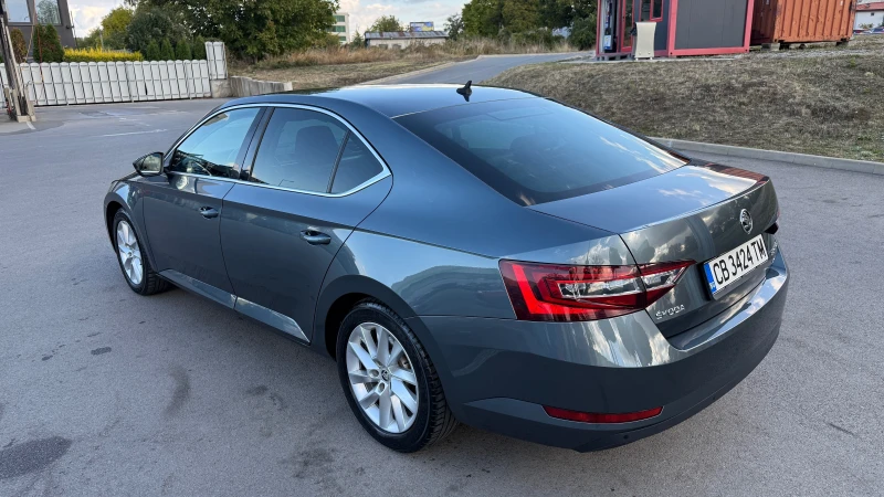 Skoda Superb 2.0 TDI DSG* 190PS* 4x4* KEYLESS-GO* , снимка 4 - Автомобили и джипове - 52637637