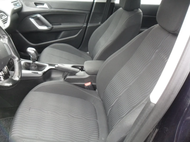 Peugeot 308 1.6 hdi 6sk, снимка 11 - Автомобили и джипове - 52181078