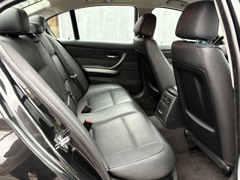 BMW 320 i, 150hp, КОЖА, снимка 12 - Автомобили и джипове - 52303102