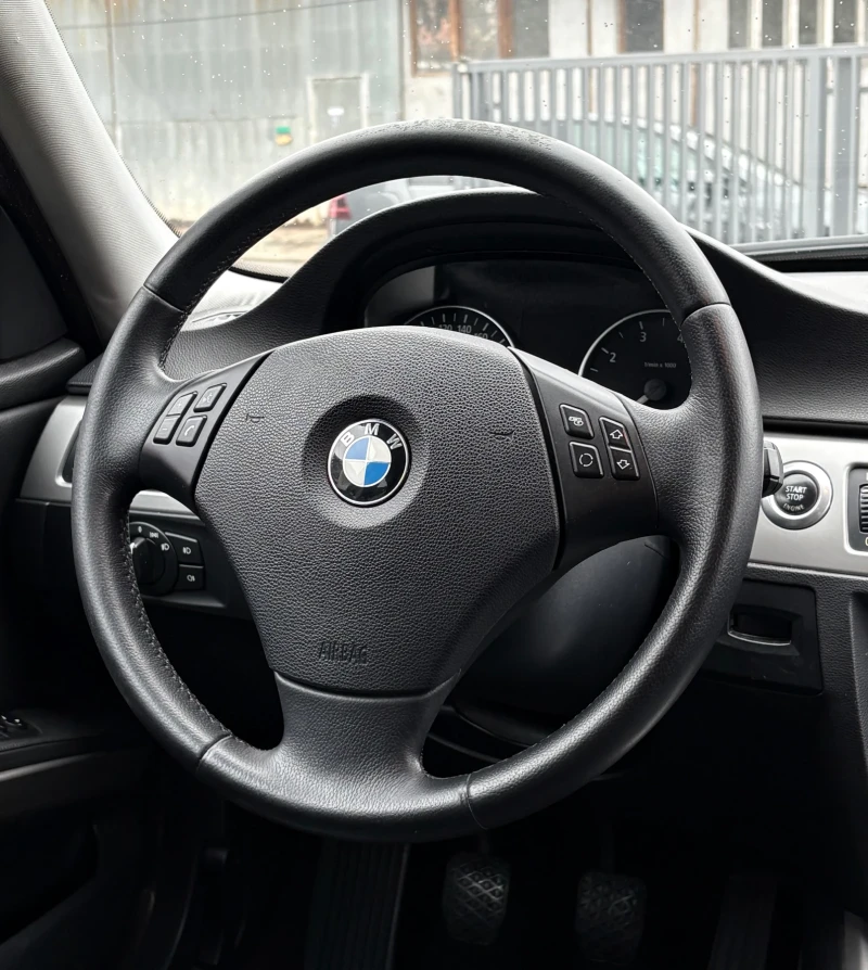 BMW 320 i, 150hp, КОЖА, снимка 13 - Автомобили и джипове - 52303102