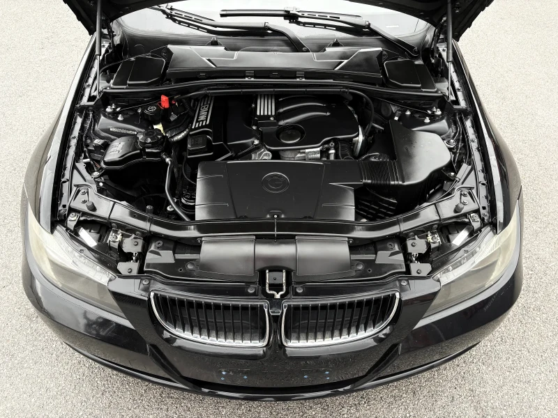 BMW 320 i, 150hp, КОЖА, снимка 17 - Автомобили и джипове - 52303102