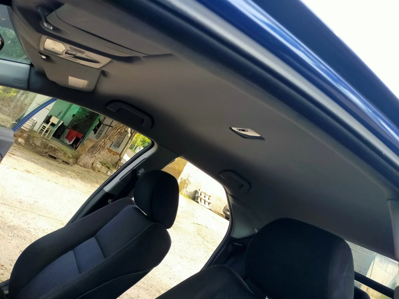 Honda Civic 1.4 16v FACELIFT, снимка 10 - Автомобили и джипове - 52353968