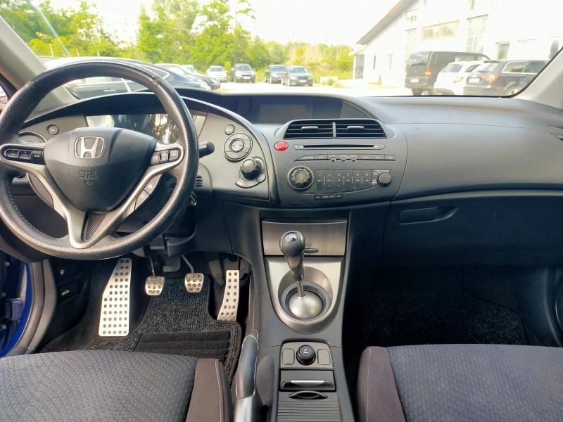 Honda Civic 1.4 16v FACELIFT, снимка 11 - Автомобили и джипове - 52353968