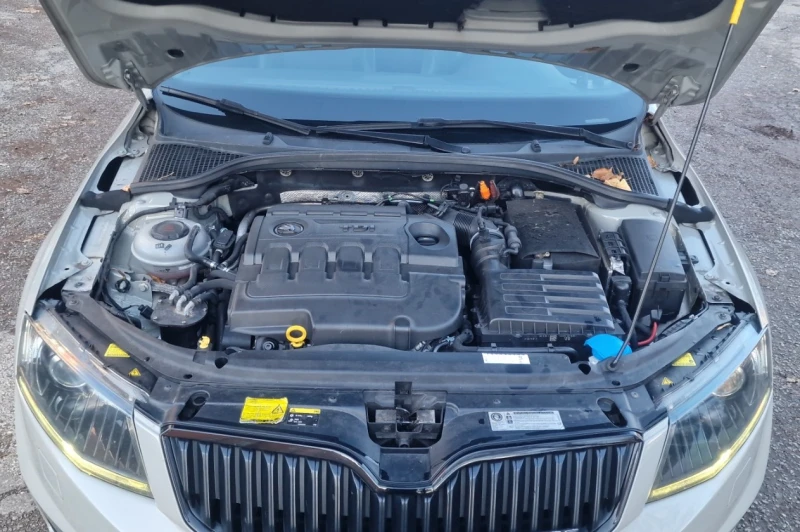Skoda Octavia 3 vRS 2.0 TDi - NARDO GRAY, ПЪЛНА ИСТОРИЯ, FULL!, снимка 4 - Автомобили и джипове - 52693707