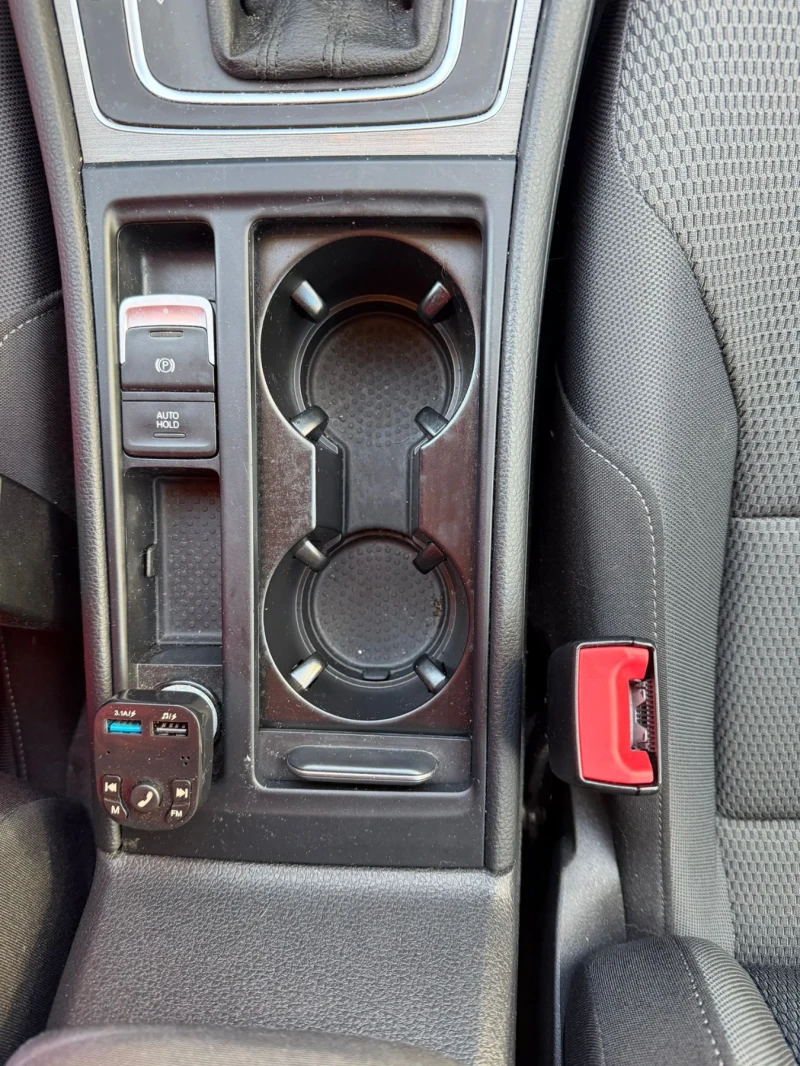 VW Golf, снимка 14 - Автомобили и джипове - 53139374