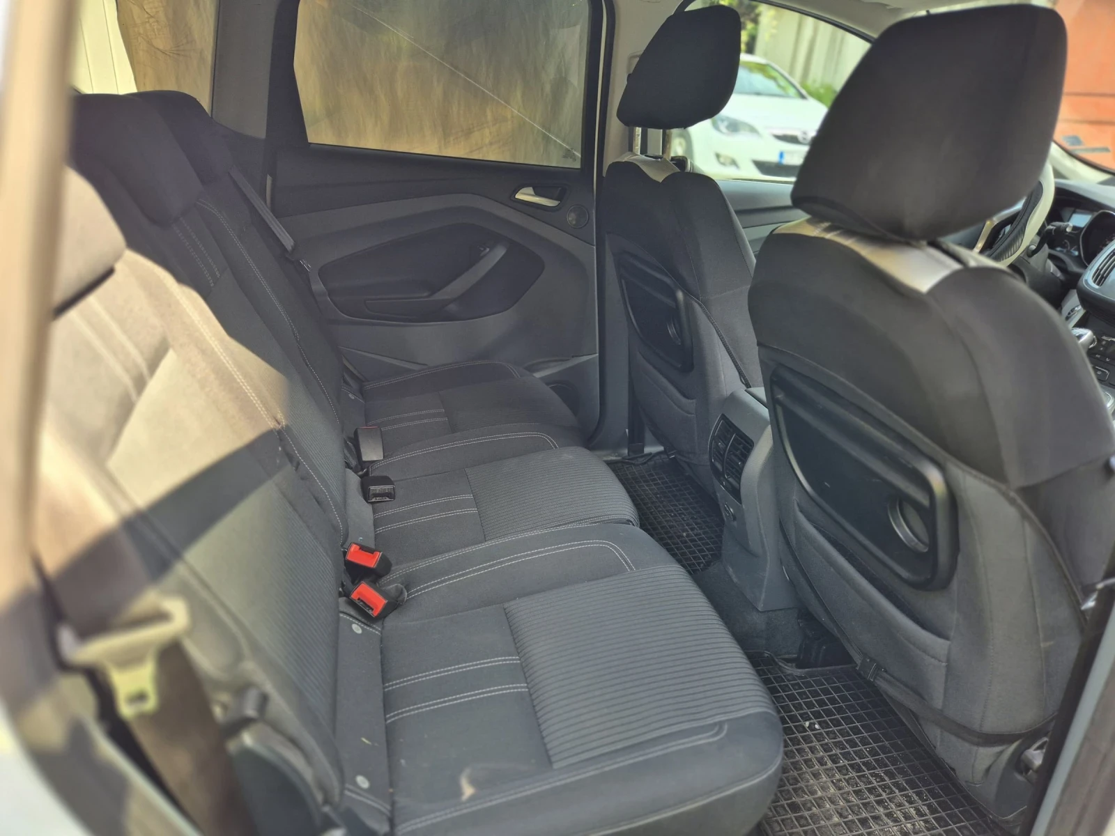 Ford C-max 1.6 tdci TITANIUM - изображение 9