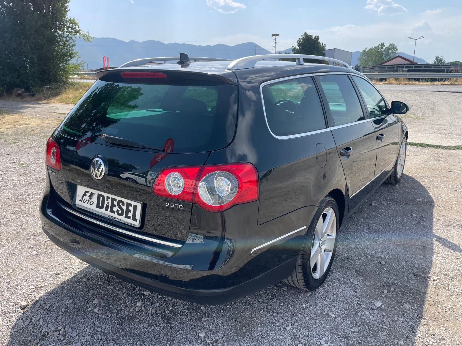 VW Passat 2.0TDI-140-HI-LINE-ITALIA - изображение 9