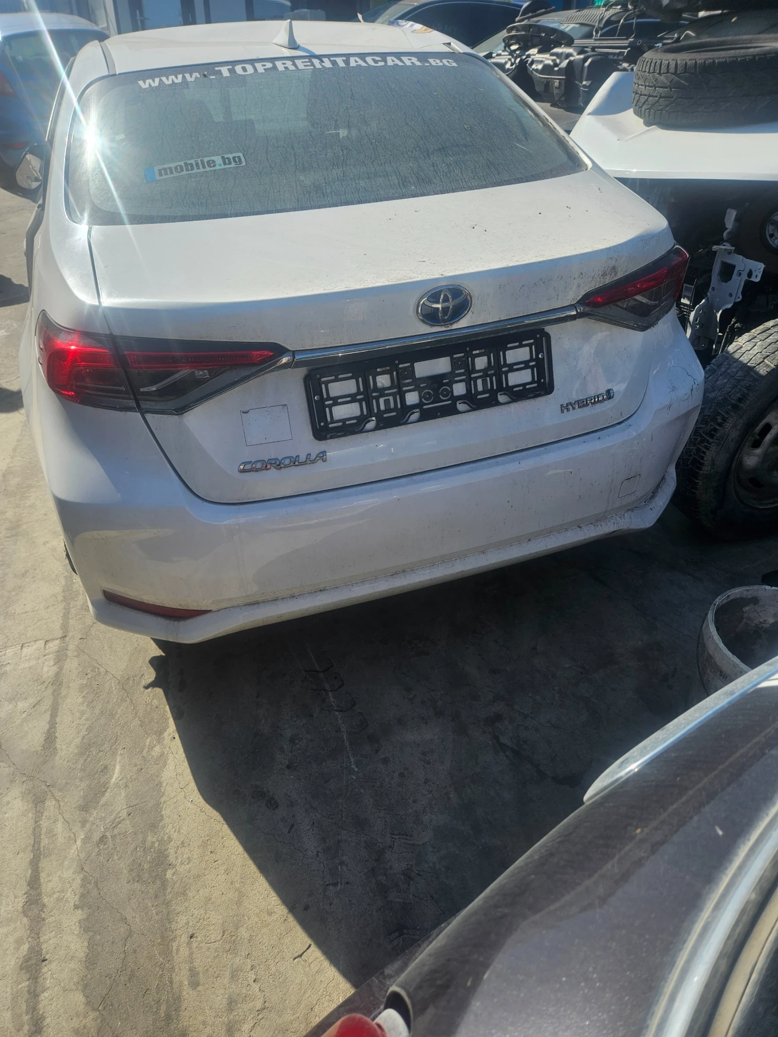 Toyota Corolla 1.8  HYBID - изображение 5