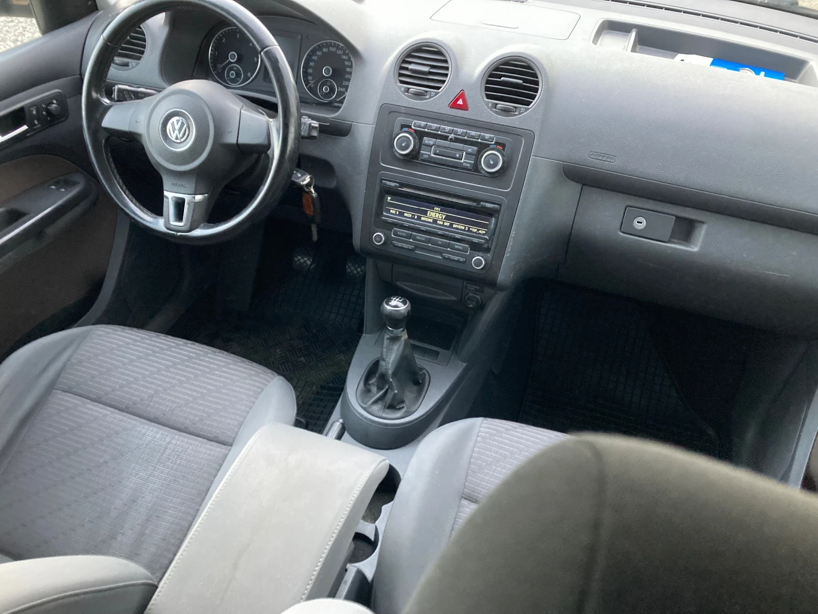 VW Caddy 1.6 TDI | Mobile.bg — изображение 7
