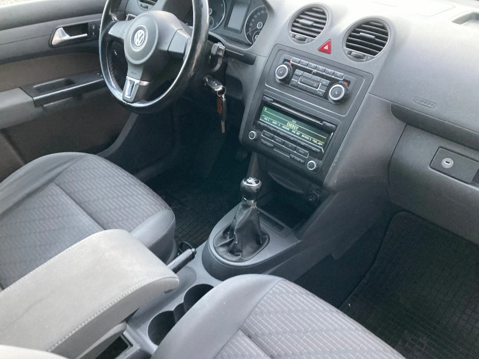 VW Caddy 1.6 TDI | Mobile.bg — изображение 9