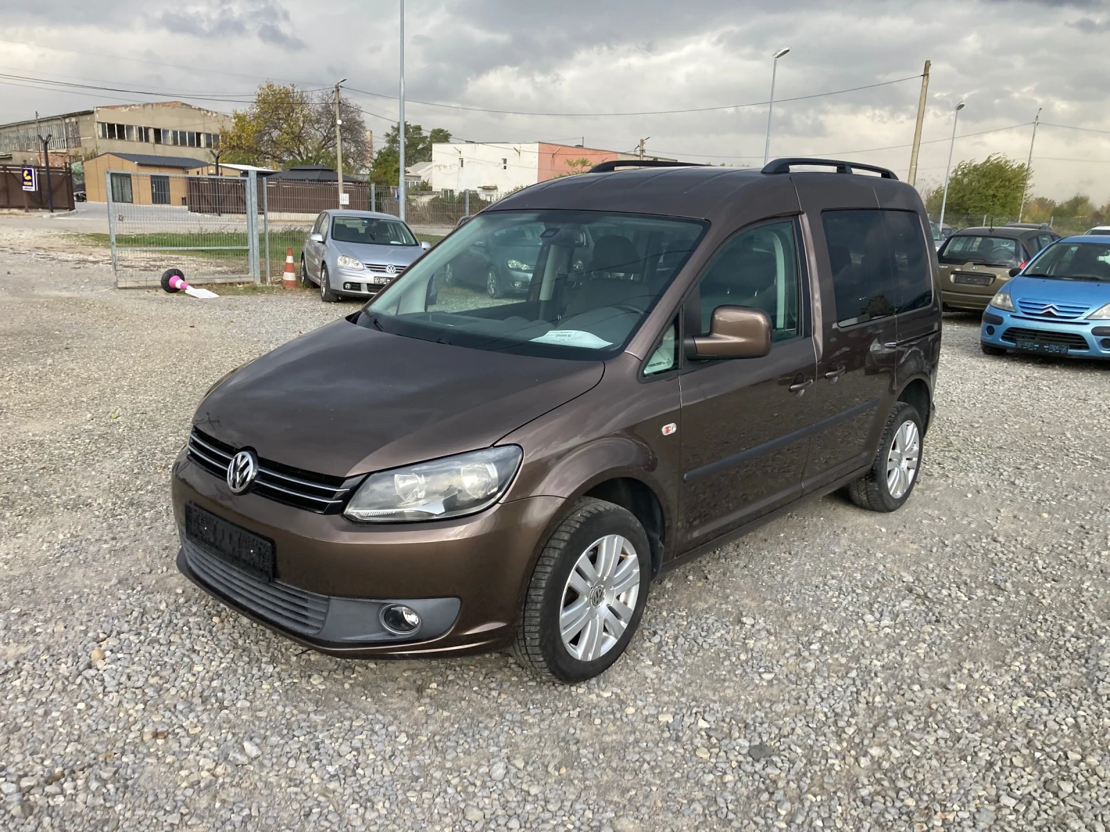 VW Caddy 1.6 TDI | Mobile.bg — изображение 8