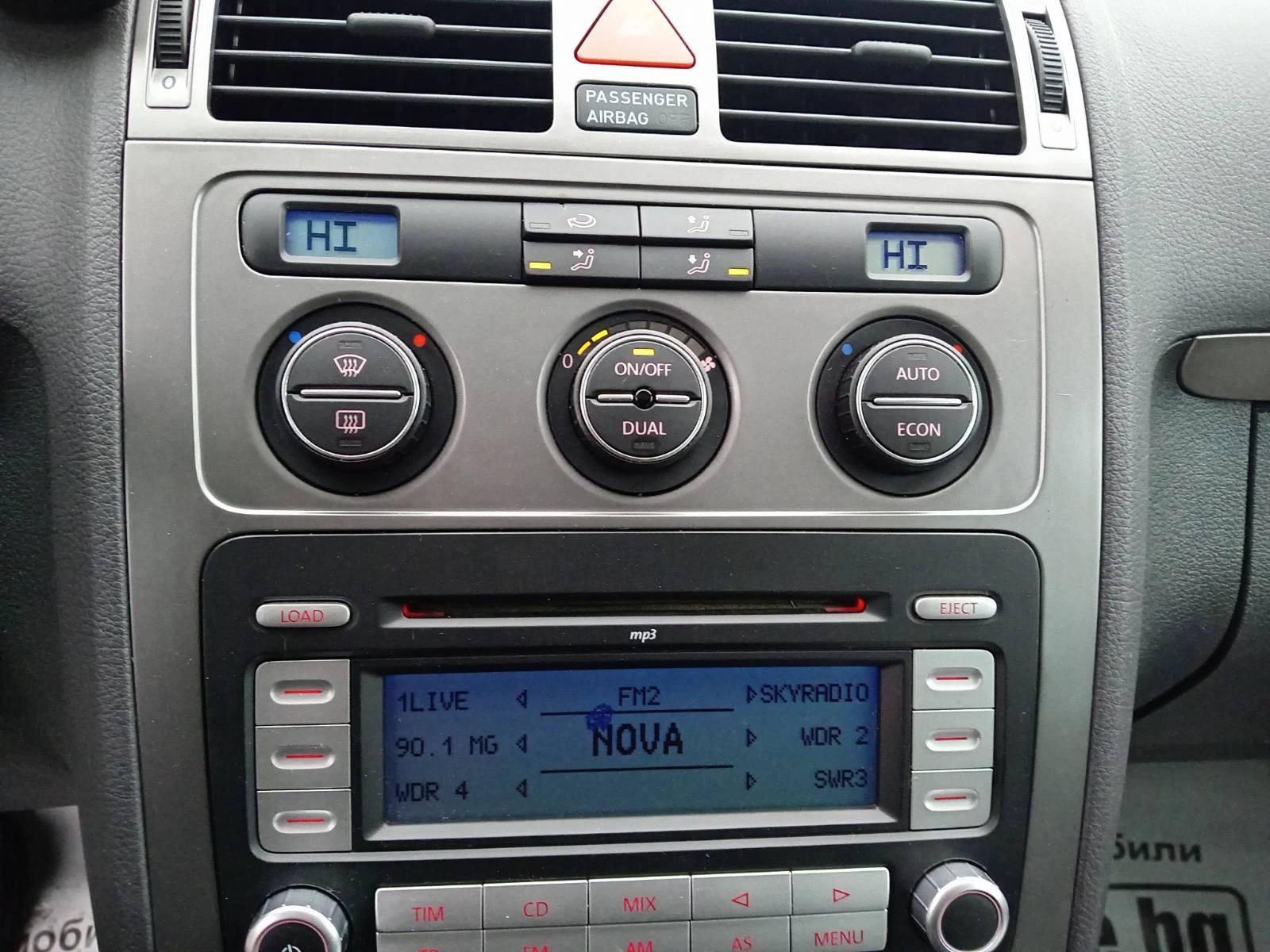 VW Touran Cross 1.4TSI - 7 ����� | Mobile.bg � ����������� 7