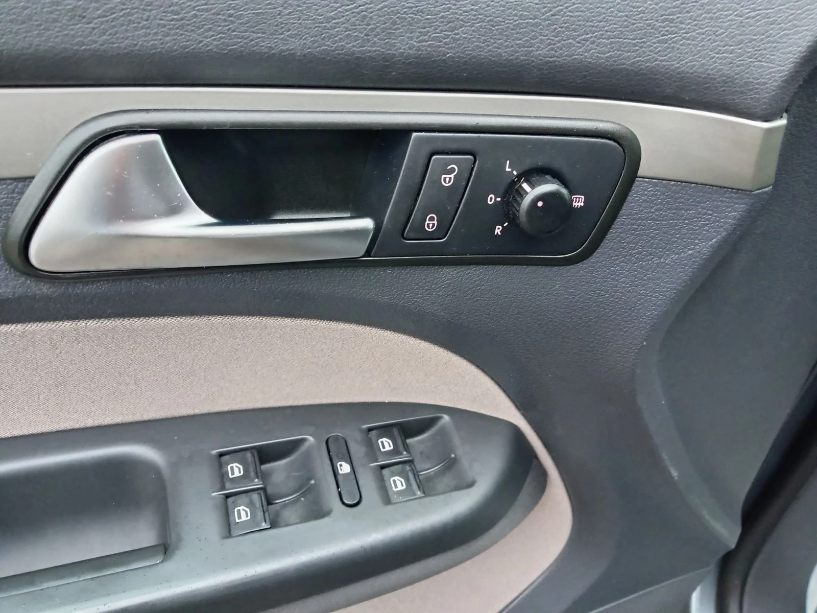 VW Touran Cross 1.4TSI - 7 ����� | Mobile.bg � ����������� 13