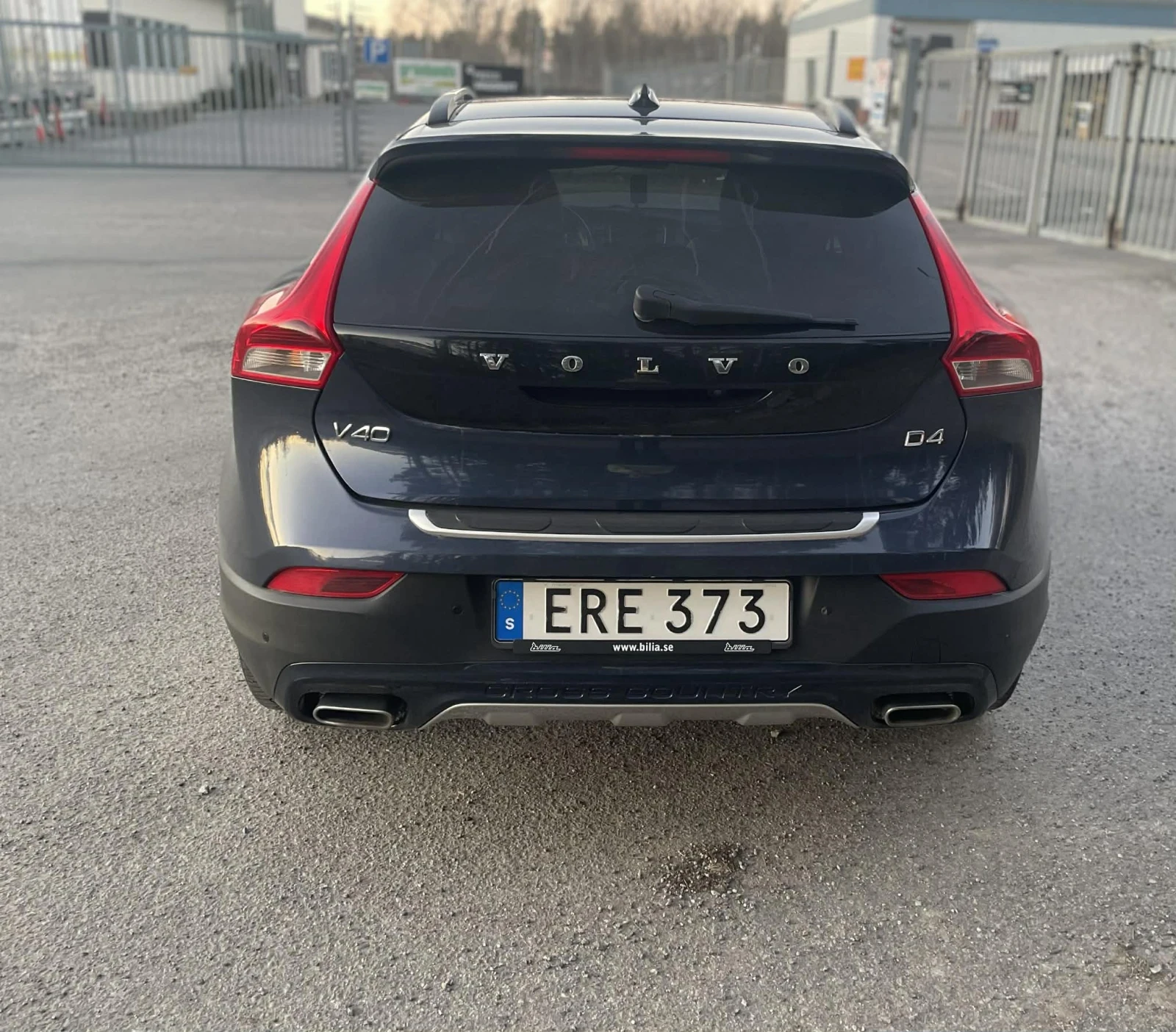 Volvo V40 Cross Country D4 - изображение 5