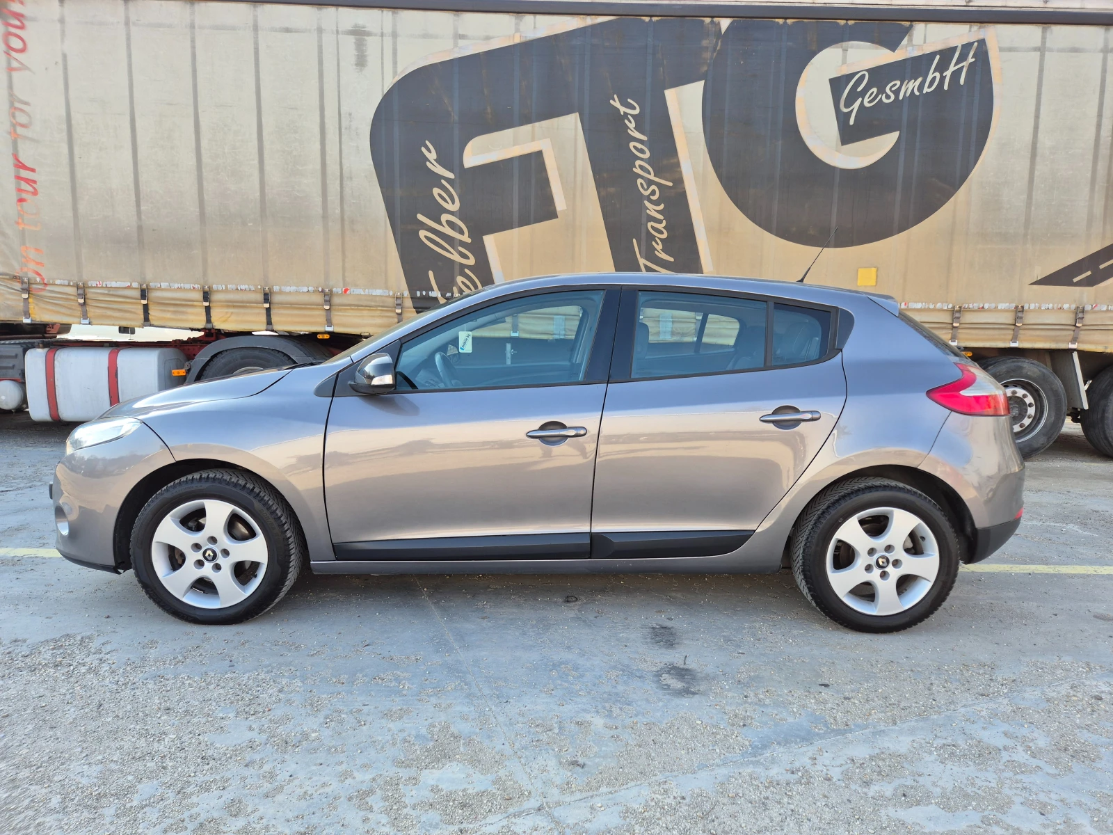Renault Megane 1.5 DCI-ИТАЛИЯ , снимка 2 - Автомобили и джипове - 53849524