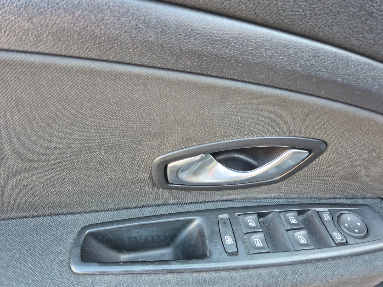 Renault Megane 1.5 DCI-ИТАЛИЯ , снимка 6 - Автомобили и джипове - 53849524