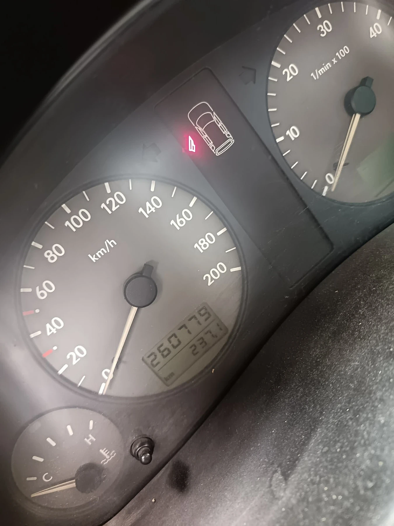 VW Sharan 1.9 TDI 110hp., снимка 5 - Автомобили и джипове - 54030612