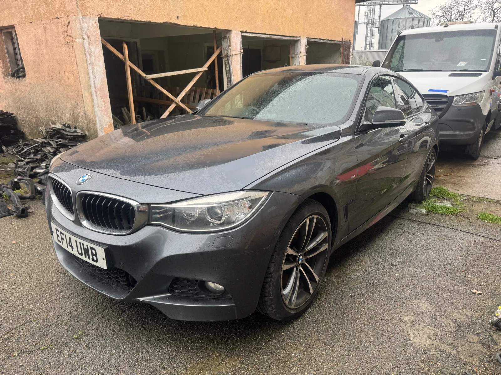 BMW 335 Хд 313кс мпакет, снимка 2 - Автомобили и джипове - 54102368