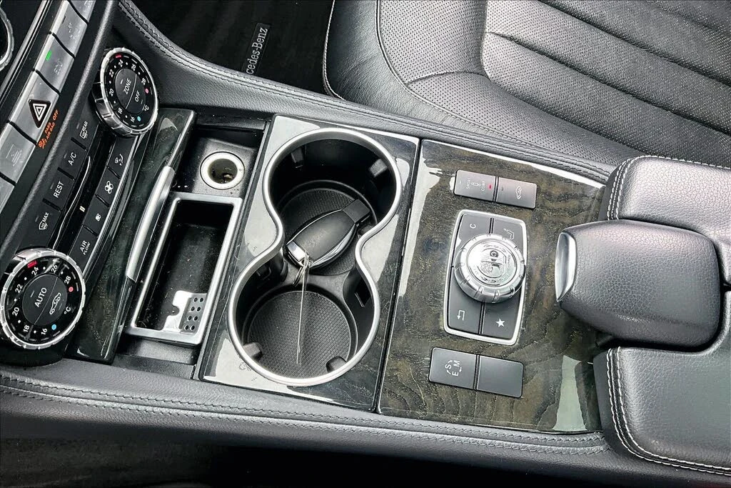 Mercedes-Benz CLS 550 4MATIC* HARMAN* KARDON* ���������* �������* ������ | Mobile.bg � ����������� 12