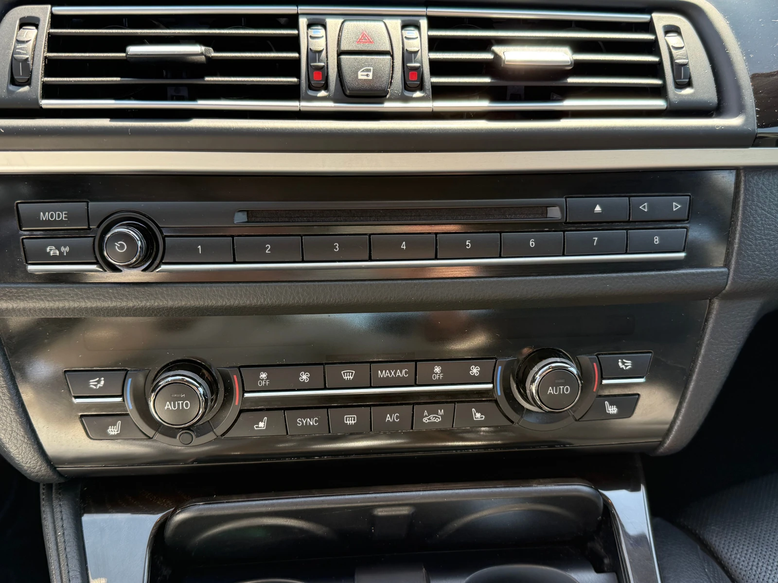 BMW 530 xD LCI, снимка 10 - Автомобили и джипове - 54341926