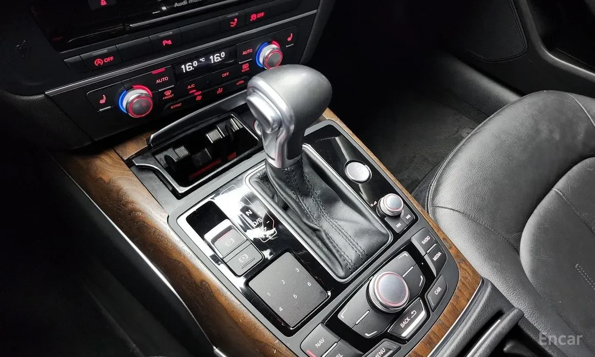 Audi A7 Distronic * Heads UP * Подгрев * 108 000км, снимка 7 - Автомобили и джипове - 54422804