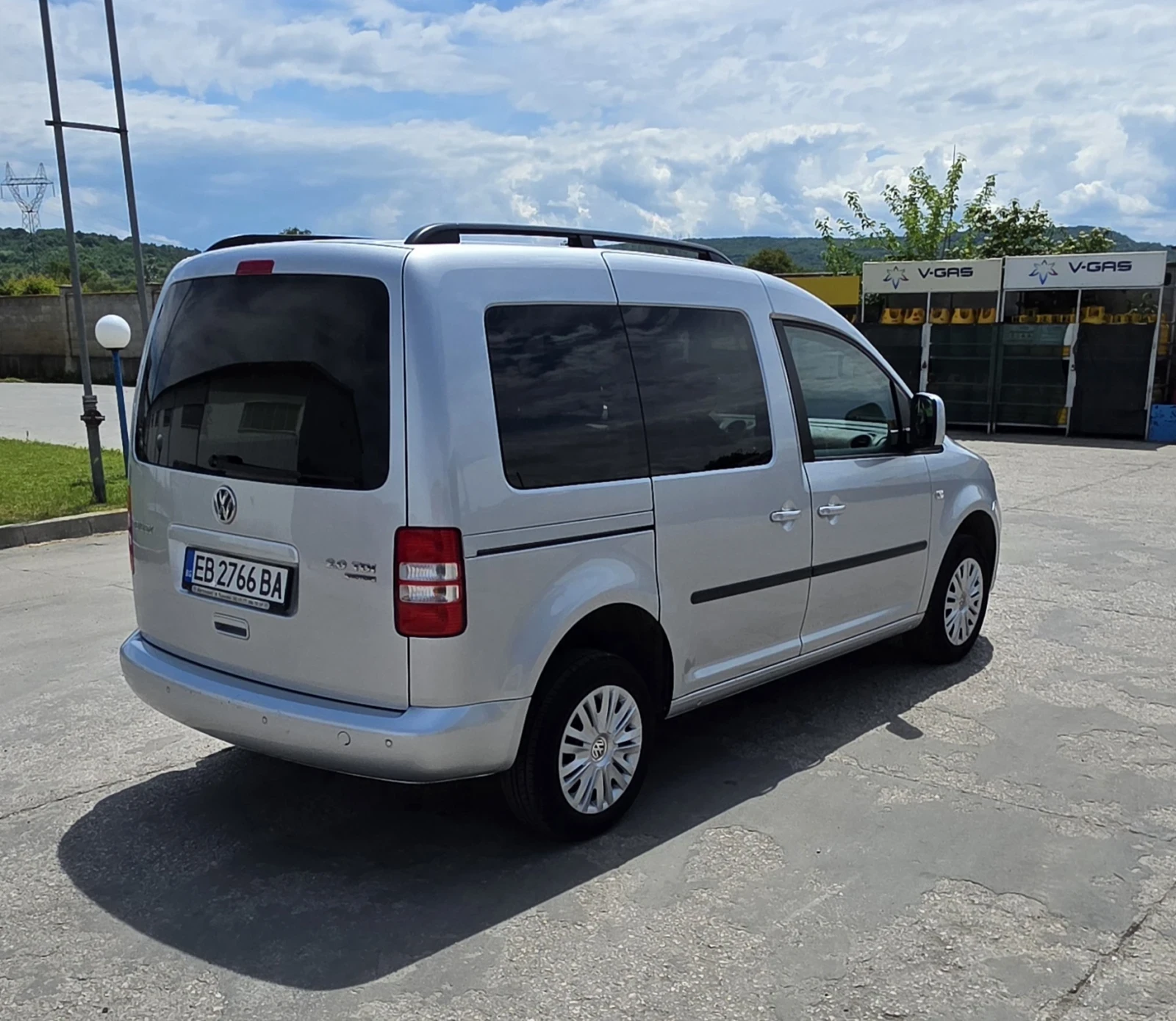 VW Caddy 2.0TDI , TDI, 140к.с. 4х4 , 7места , Каско, УНИКАТ, снимка 5 - Автомобили и джипове - 54604260