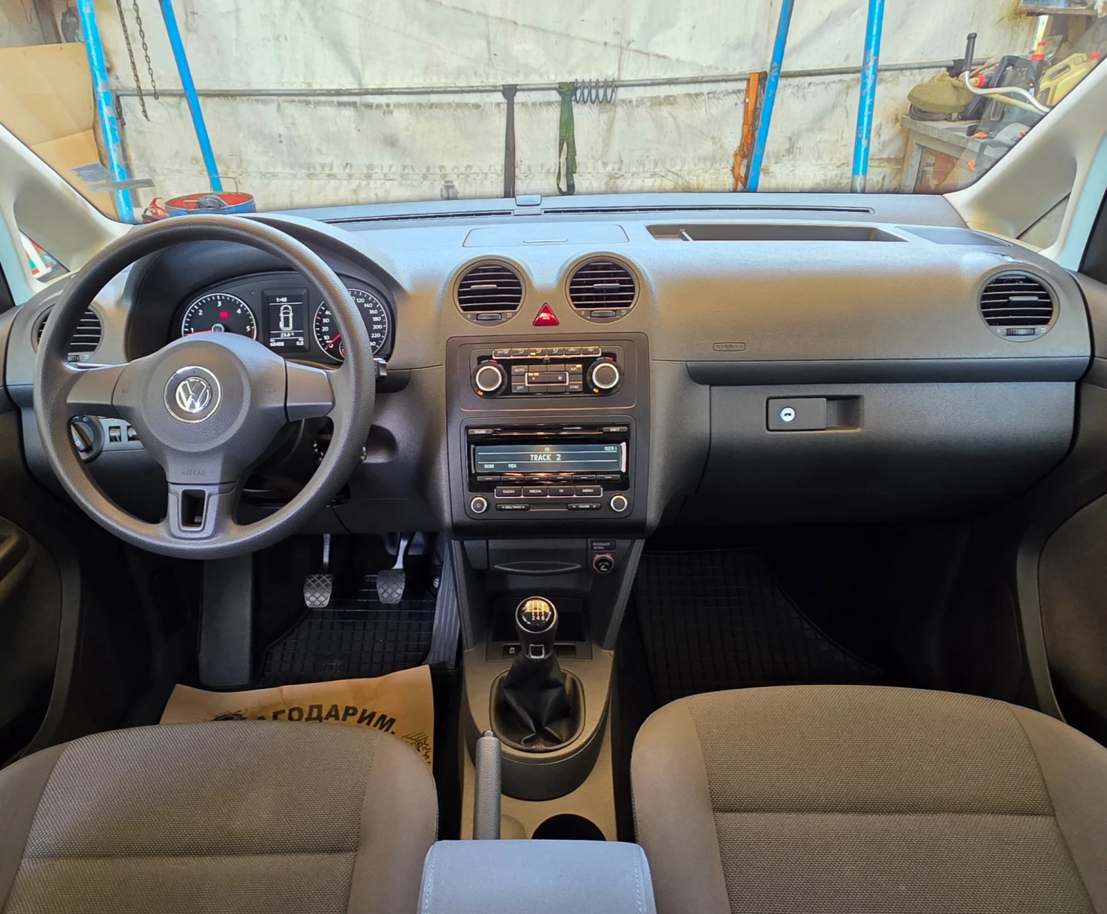 VW Caddy 2.0TDI , TDI, 140к.с. 4х4 , 7места , Каско, УНИКАТ, снимка 14 - Автомобили и джипове - 54604260