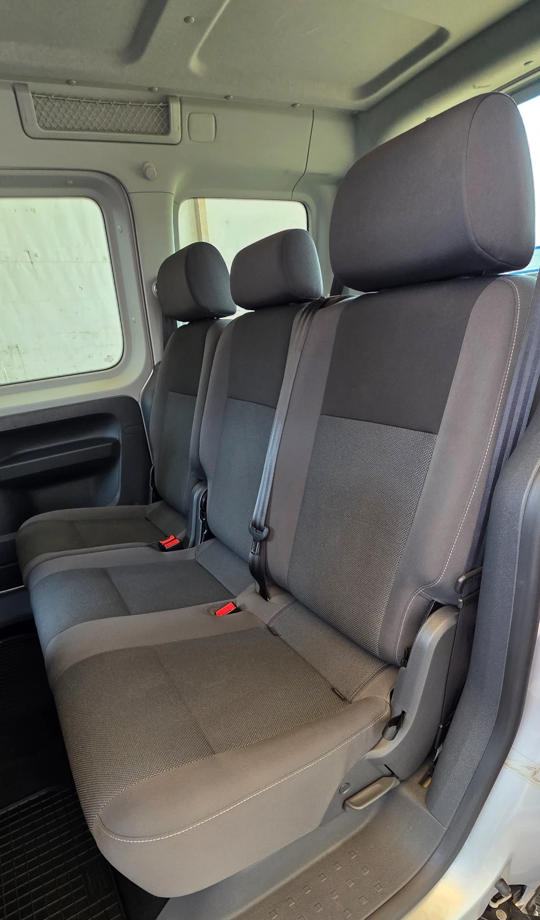 VW Caddy 2.0TDI , TDI, 140к.с. 4х4 , 7места , Каско, УНИКАТ, снимка 9 - Автомобили и джипове - 54604260