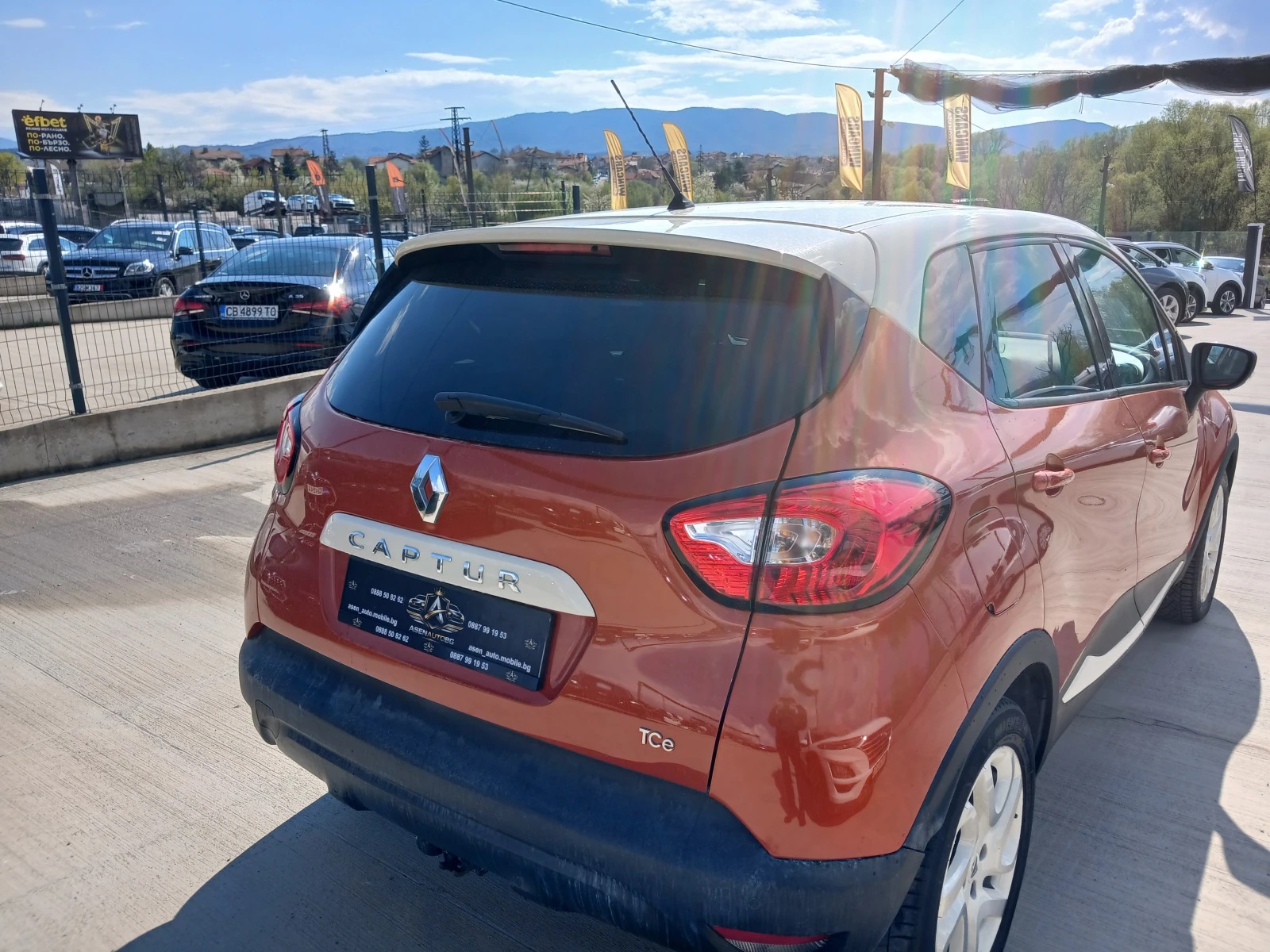 Renault Captur AUT.NAVI.75200km., снимка 4 - Автомобили и джипове - 54645827