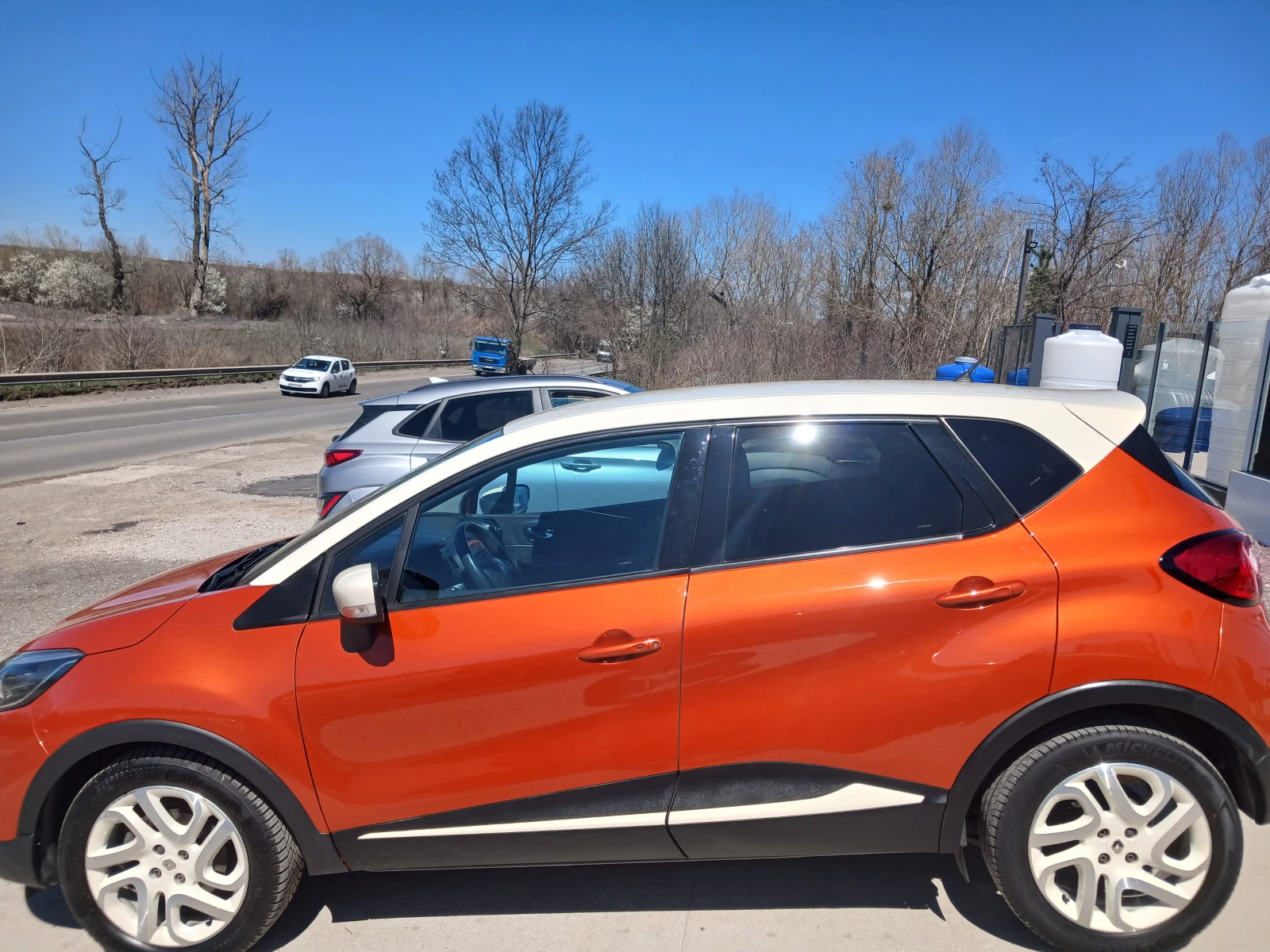 Renault Captur AUT.NAVI.75200km., снимка 6 - Автомобили и джипове - 54645827