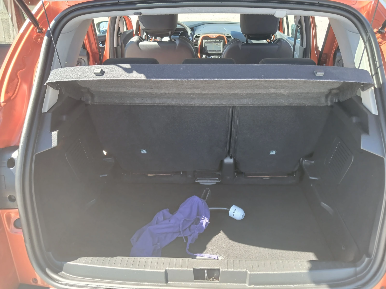 Renault Captur AUT.NAVI.75200km., снимка 16 - Автомобили и джипове - 54645827