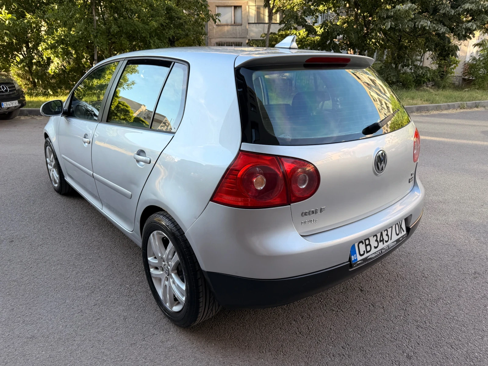 VW Golf Газ.Инжекцион, снимка 6 - Автомобили и джипове - 54963244