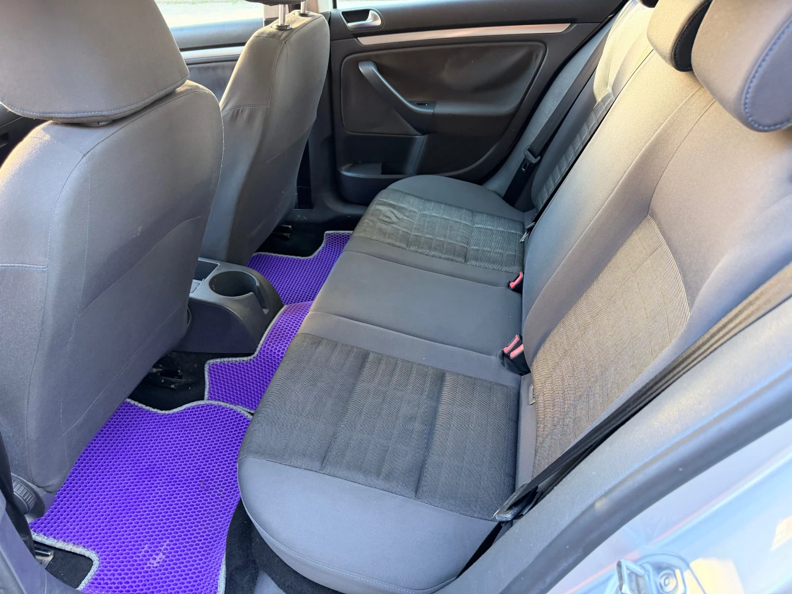 VW Golf Газ.Инжекцион, снимка 10 - Автомобили и джипове - 54963244