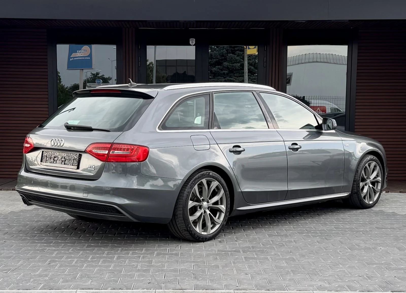 Audi A4 Face* Quattro* Sline* Navi* Лизинг, снимка 4 - Автомобили и джипове - 55132572