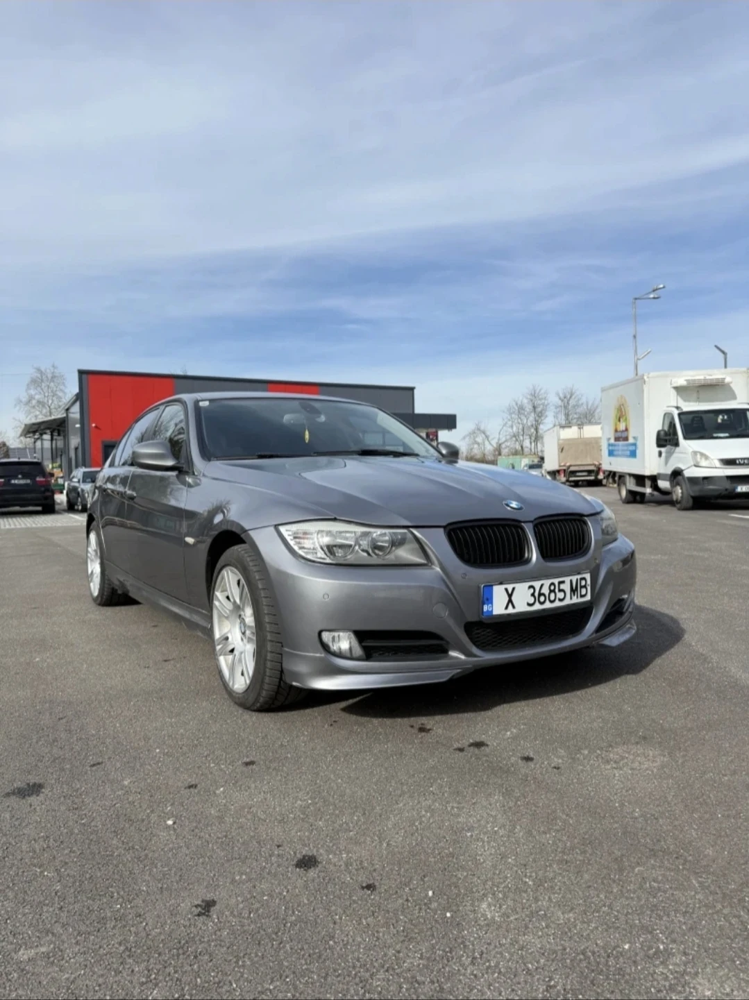 BMW 318, снимка 11 - Автомобили и джипове - 55533642