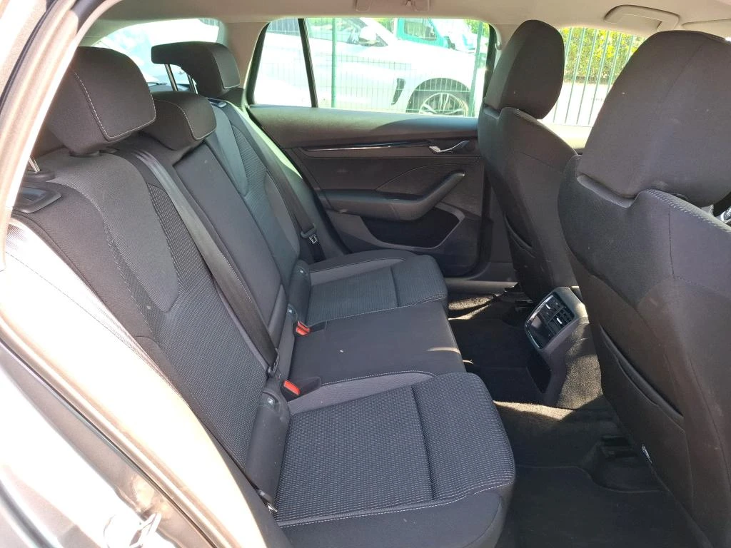 Skoda Octavia 2.0 TDI Business, снимка 5 - Автомобили и джипове - 55541075
