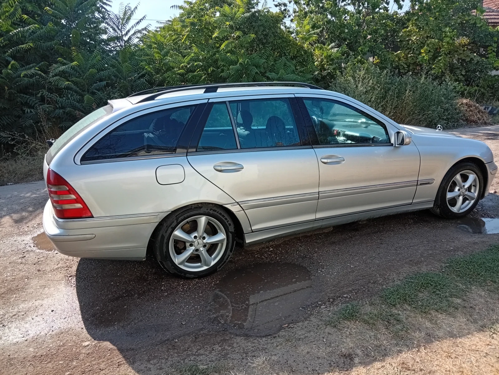 Mercedes-Benz C 220, снимка 4 - Автомобили и джипове - 55644371