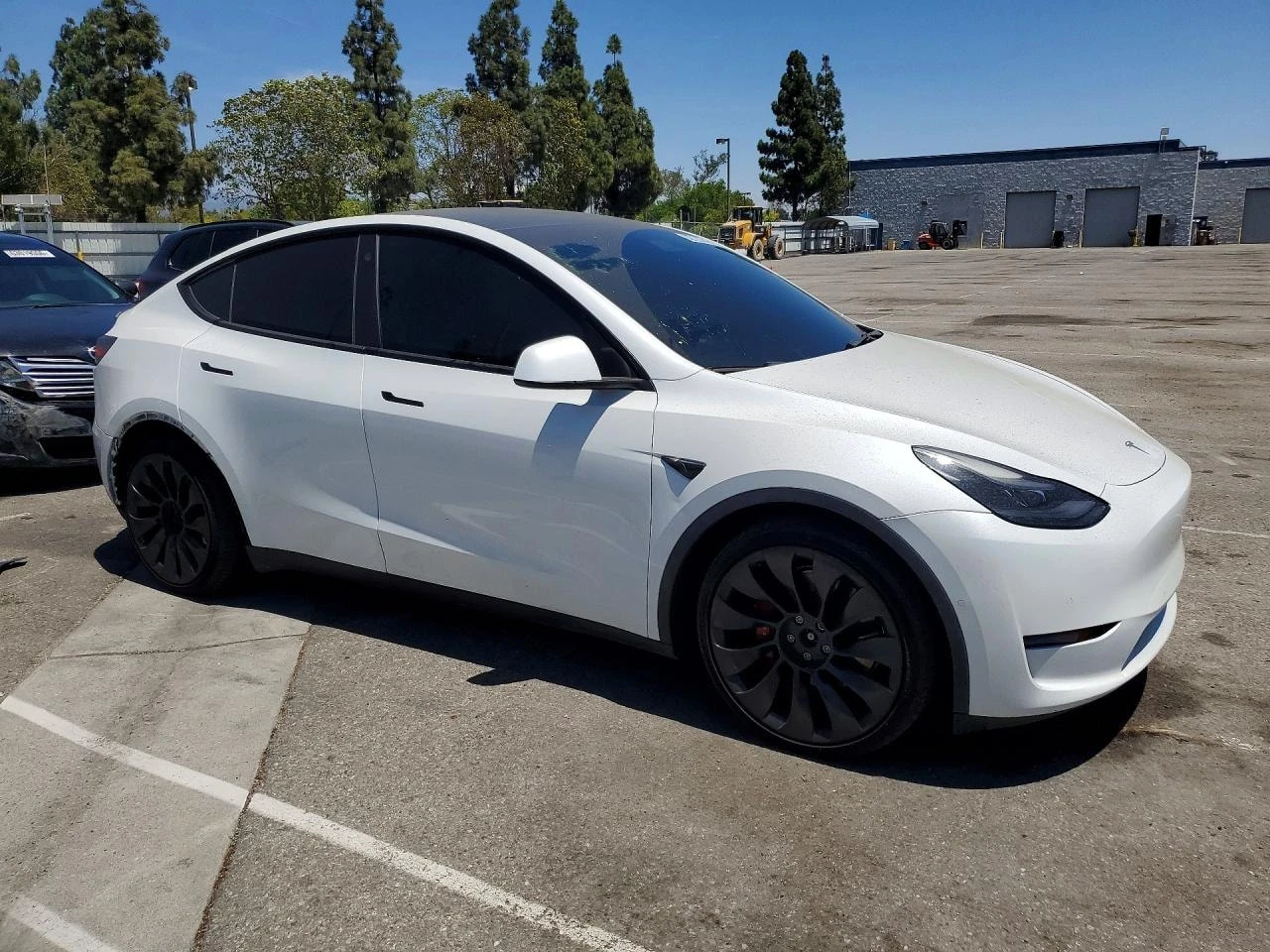 Tesla Model Y Performance AWD | CARFAX | АВТОФИНАНСИРАНЕ , снимка 4 - Автомобили и джипове - 56010581