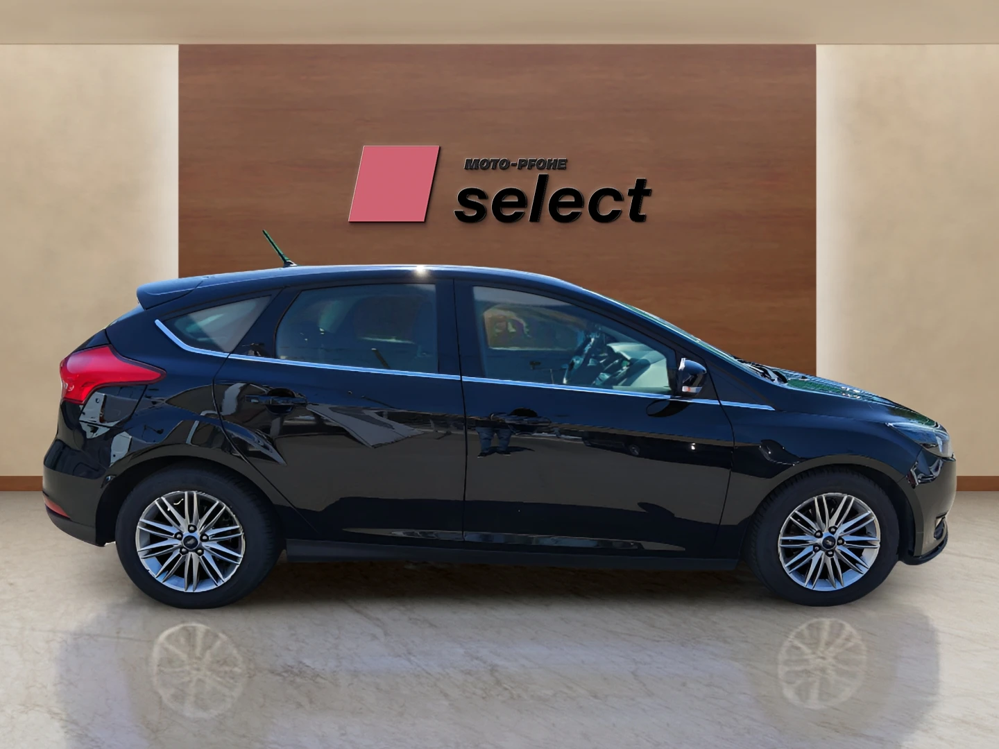 Ford Focus 1.0 EcoBoost, снимка 4 - Автомобили и джипове - 56076198