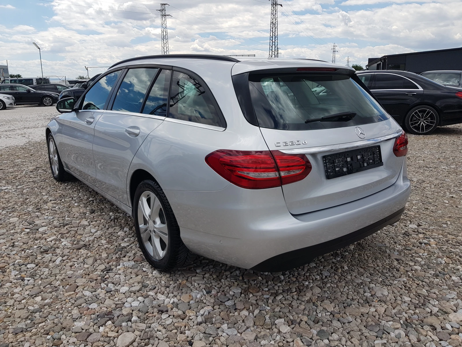Mercedes-Benz C 220 D, снимка 7 - Автомобили и джипове - 56374736