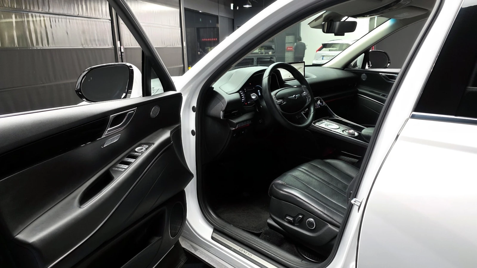 Genesis GV80 2.5 AWD, снимка 8 - Автомобили и джипове - 56518245