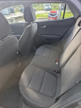 Kia Stonic 1.4mpi 4цилиндъра, снимка 10